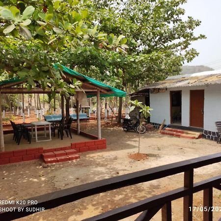 Vasant Lata Farm House Vila Barashiv Exterior foto