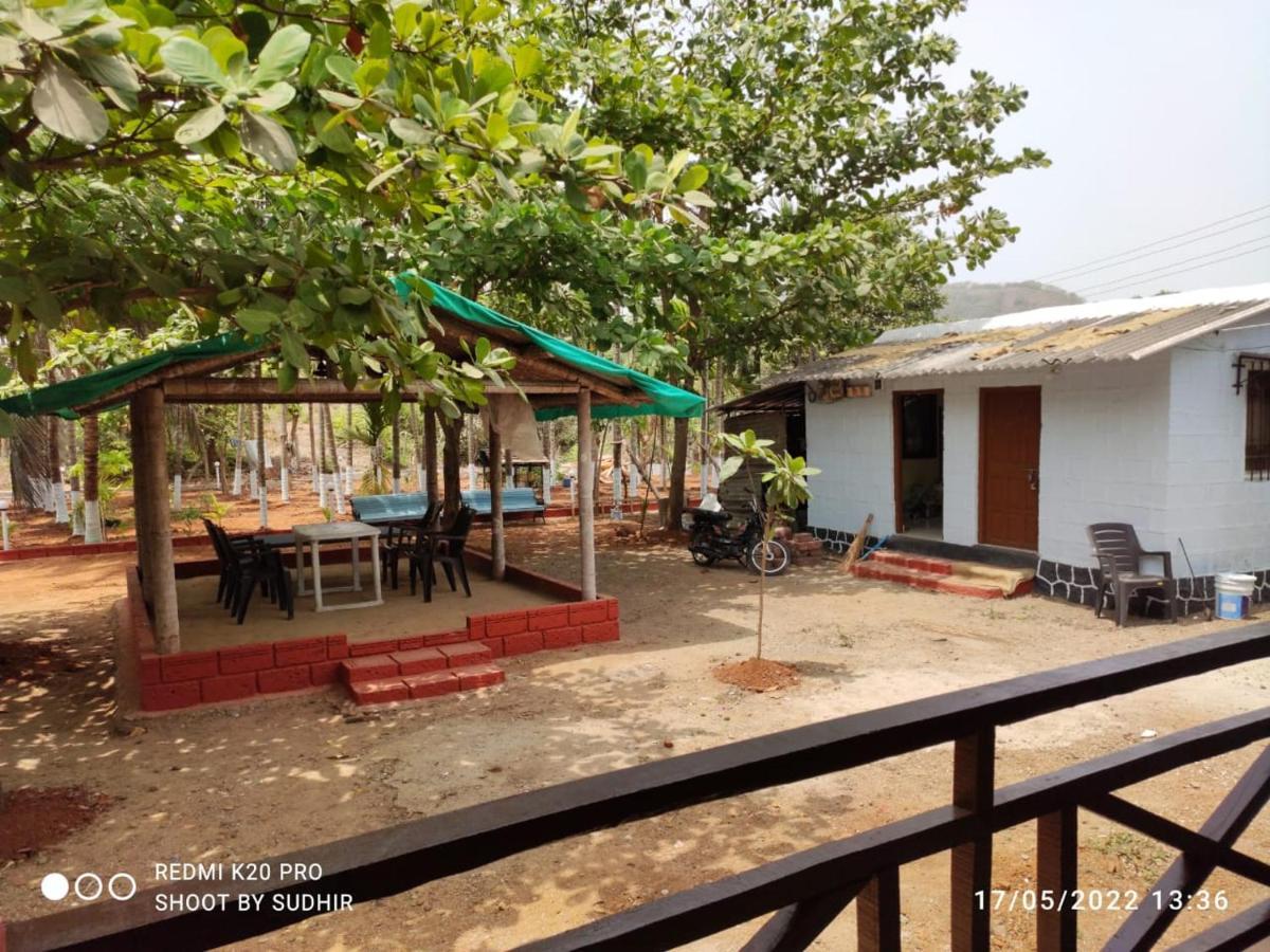 Vasant Lata Farm House Vila Barashiv Exterior foto