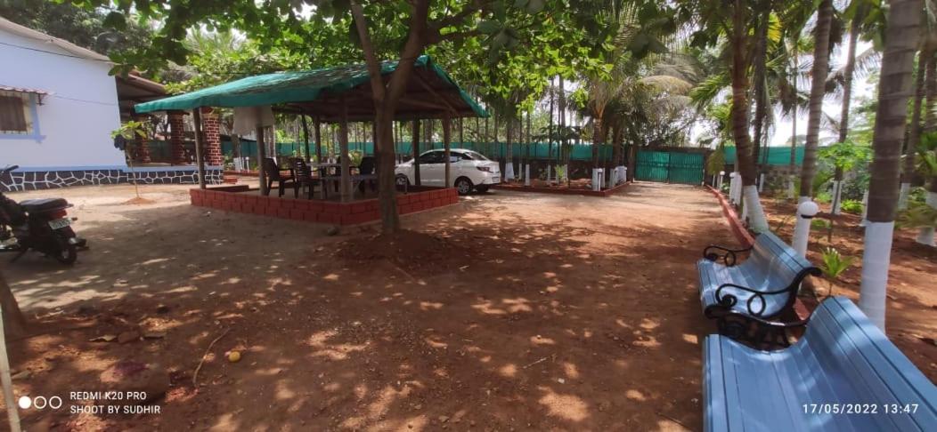 Vasant Lata Farm House Vila Barashiv Exterior foto