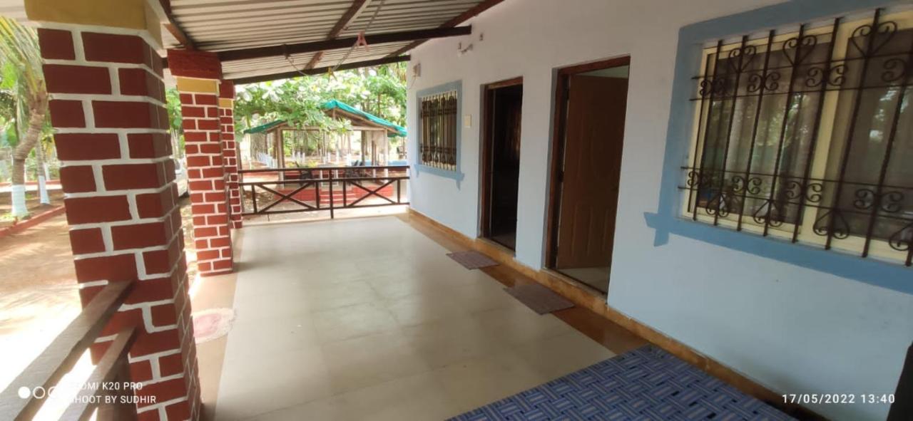 Vasant Lata Farm House Vila Barashiv Exterior foto